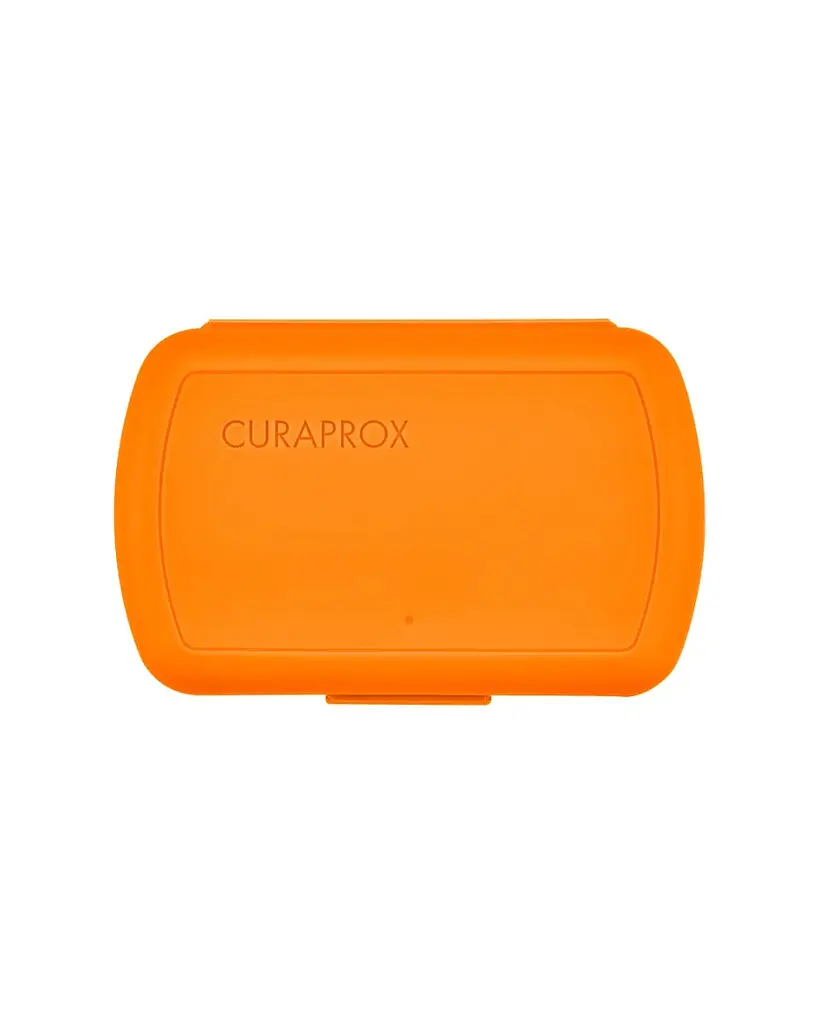 Дорожный набор Curaprox Kids оранжевый: зубная щетка Kids + детская зубная паста 10 мл + ершики 2 шт. - фото 6