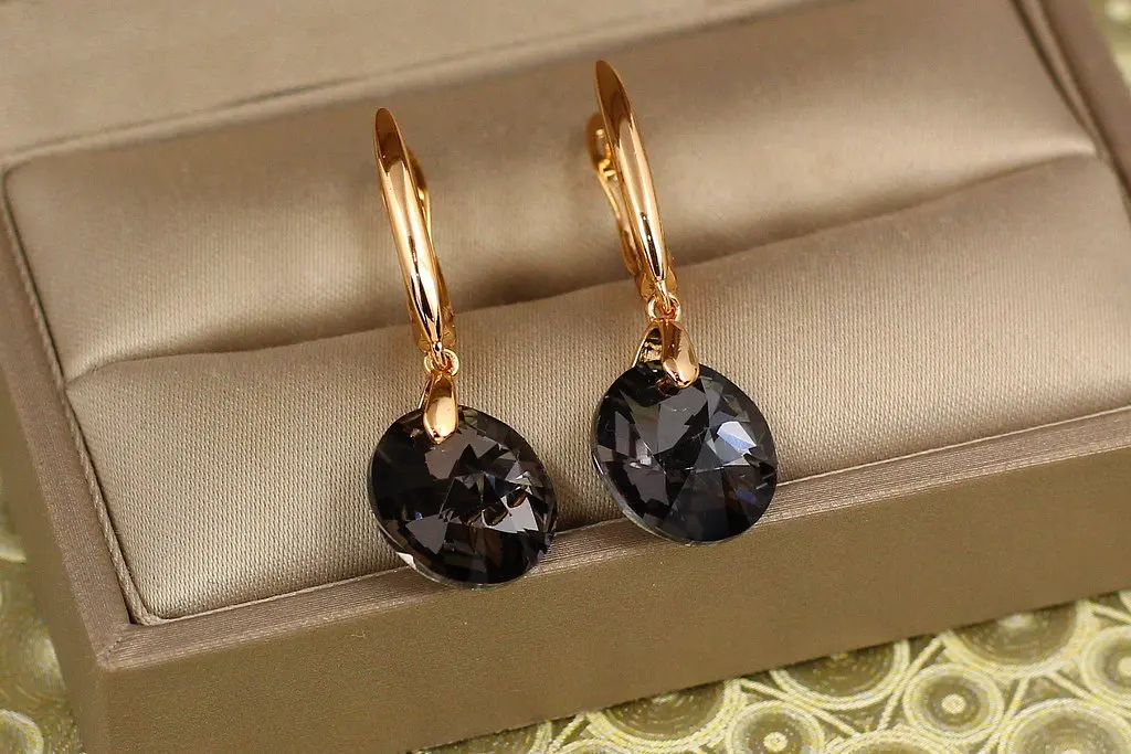 Сережки підвіски Xuping Jewelry Сваровські Балет із чорними каменями 3,2 см золотисті