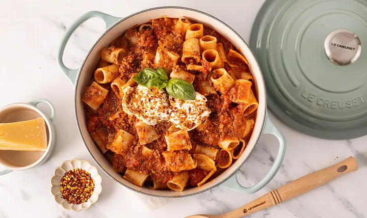 Каструля із кришкою Le Creuset Signature Cast Iron Round Casserole 21177207174430 20 см 2.4 л морська сіль - фото 6