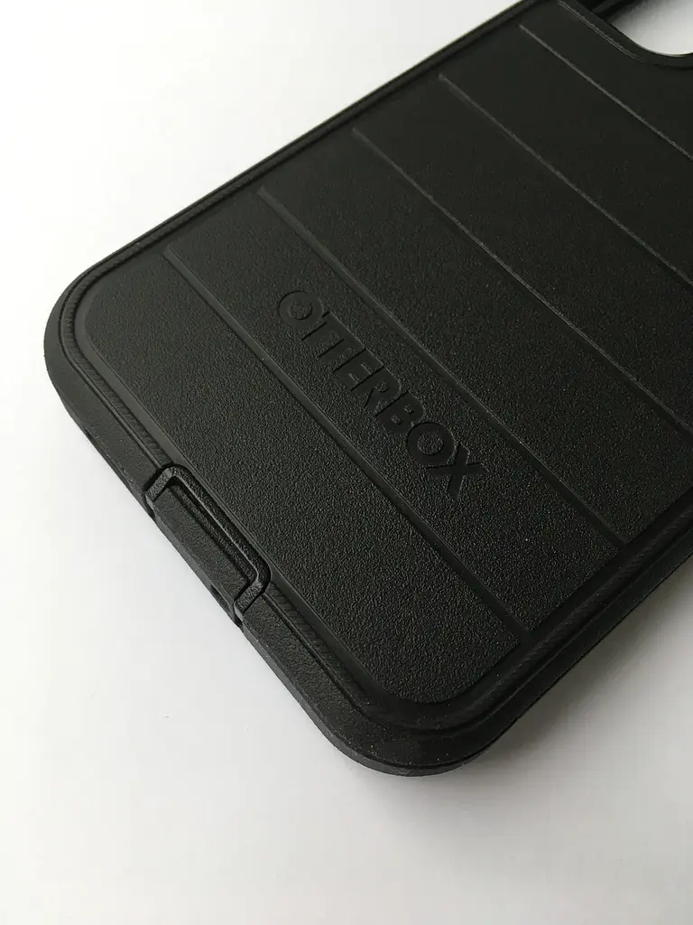 Чохол протиударний із кліпсою-підставкою OtterBox Defender Series Pro для Samsung Galaxy S22 (6.1") Black - фото 8
