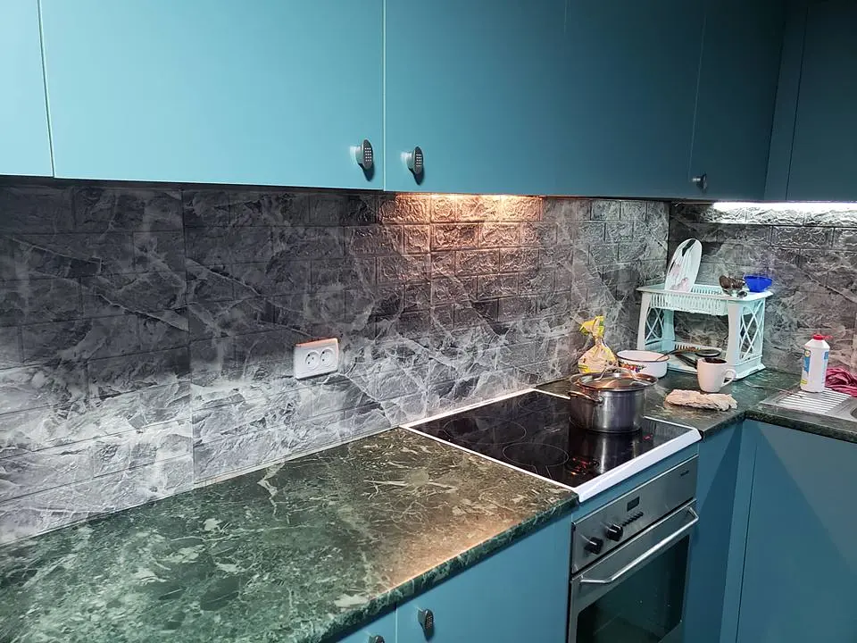 Самоклейка декоративна 3D панель 3D Loft під цеглу чорний мармур в рулоні 20 м 20000x700x3мм - фото 5