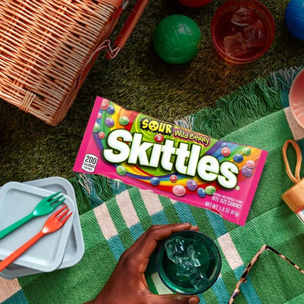 Драже Skittles Sour Wild Berry Candy 51г - фото 3