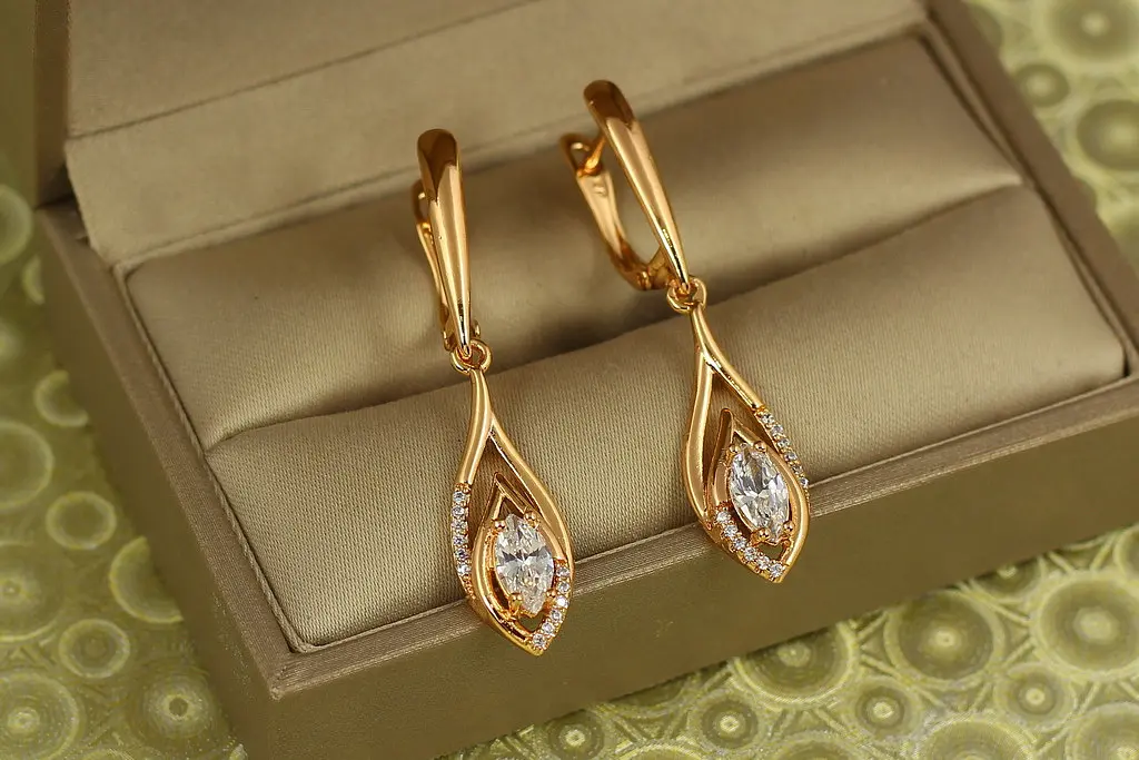 Сережки підвіски Xuping Jewelry Сльоза світла 4,1 см золотисті - фото 2