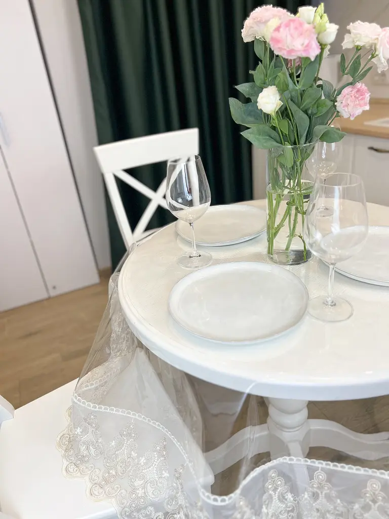 Силиконовая скатерть с бело-кофейным кружевом Петек 15см 250х150 см - фото 3