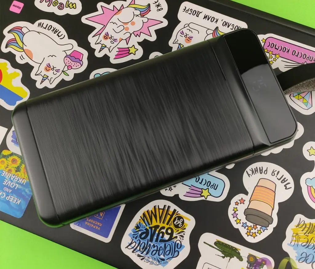 Внешний АКБ зарядное XO PR156 портативный аккумулятор с лампой 30000 mAh черный - фото 3