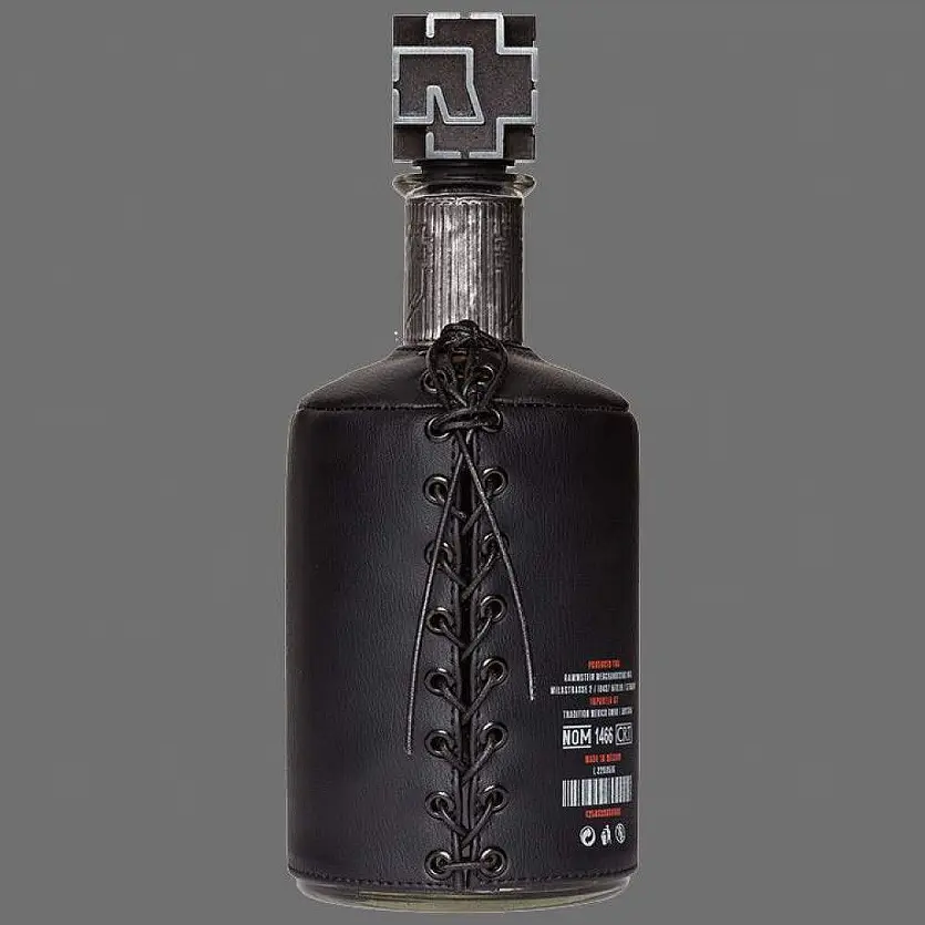 Текіла Rammstein Reposado 100% Agave 38% 0.7 л у шкіряному чохлі - фото 5