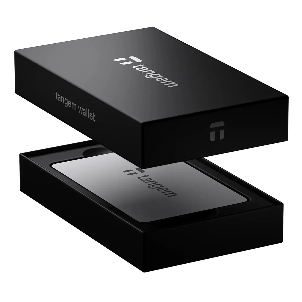 Криптогаманець Tangem Wallet 2.0 набір з 3 карток White (TG128X3-W) - фото 3
