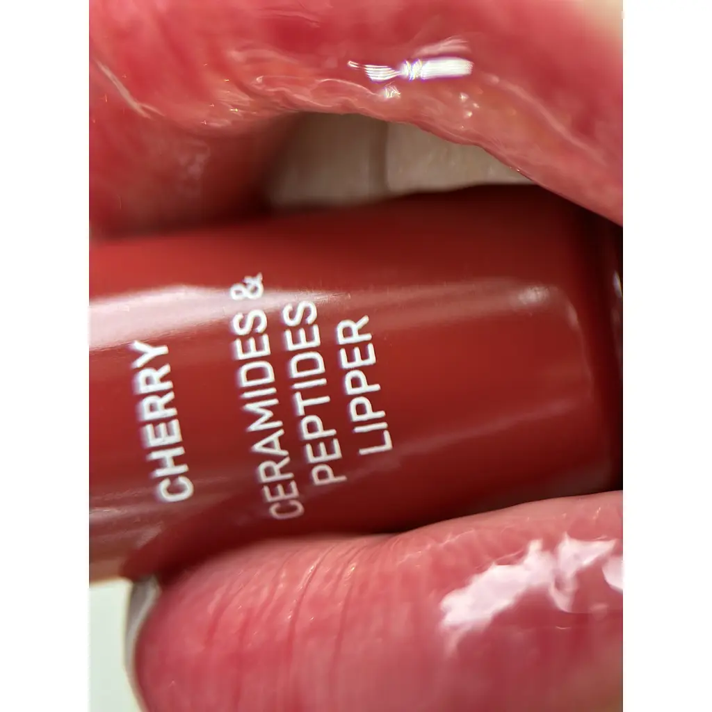 Блеск для губ Lipss Lipper Cherry 8 мл - фото 10