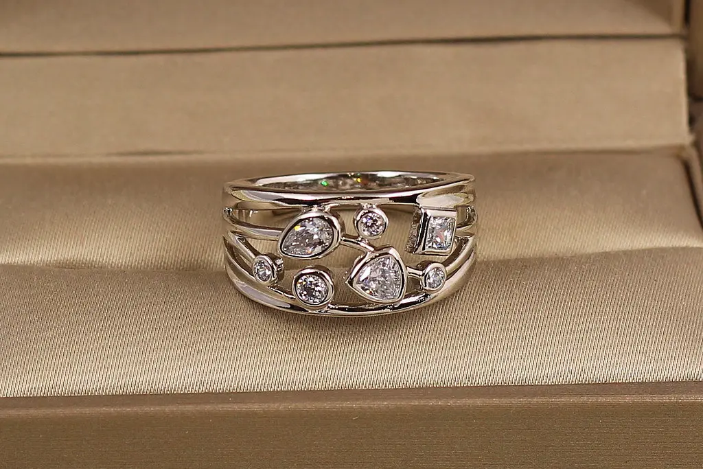 Кільце Xuping Jewelry Мозайка р 18 сріблясте
