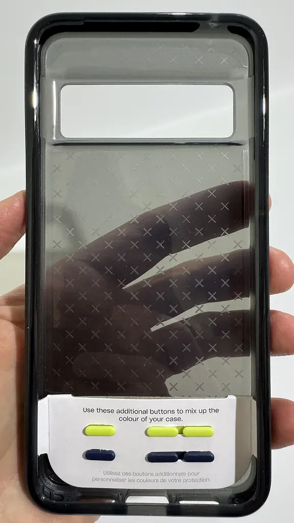 Оригінальний протиударний силіконовий чохол Tech21 Evo Check для Google Pixel 8 Pro Smokey Black - фото 6