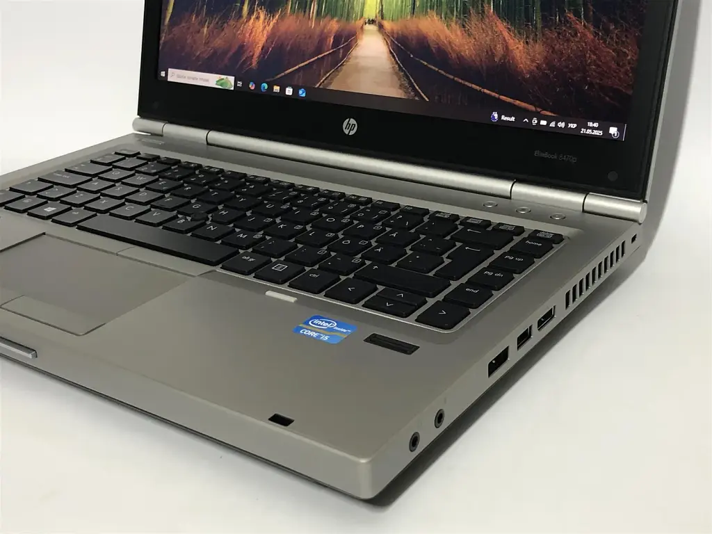 Ноутбук HP Elitebook 8470p / 14" (1366x768) / i5-3320M / 8GB / 320GB HDD / Win10Pro / сканер відбитка - Б/в - фото 8