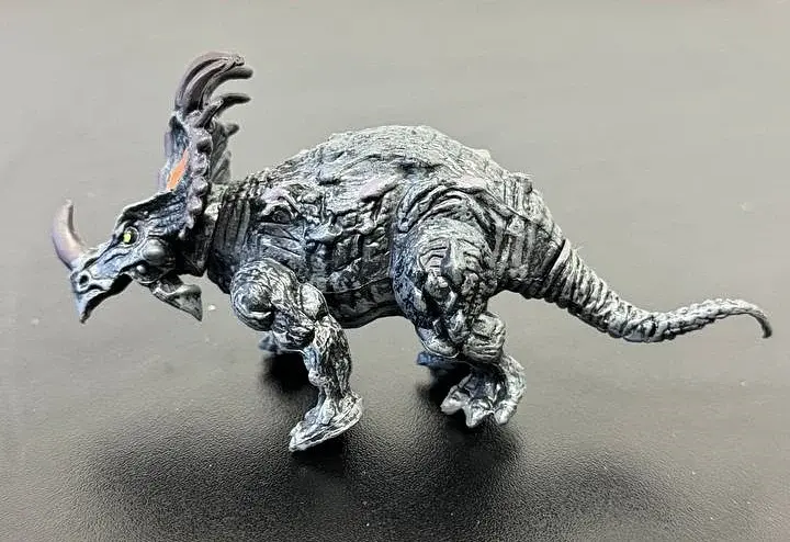 Фігурка динозавра Стиракозавр фіолетово-зелений Dino Toys 54807 - фото 4