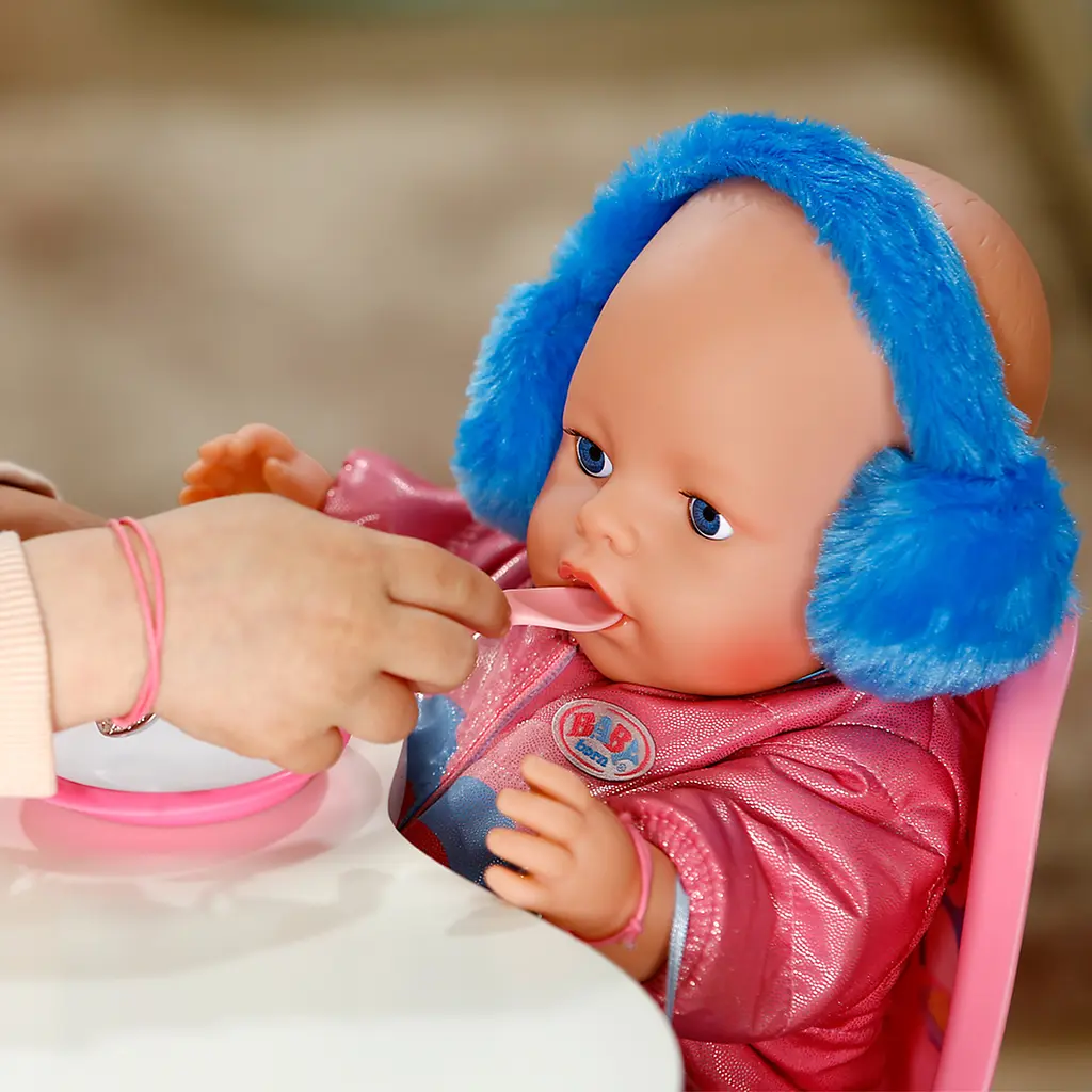 Кукла Baby Born Зимняя красавица Эмма с аксессуарами 43 см (838907) - фото 6