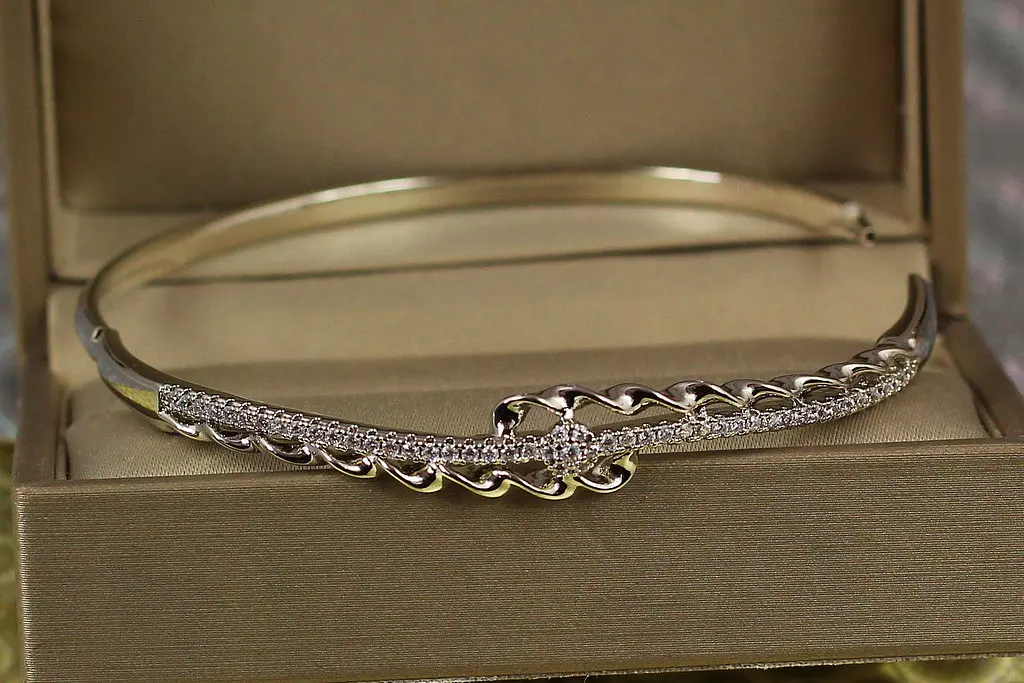 Браслет бенгл Xuping Jewelry Енергія 60 мм 8 мм на руку від 17 см до 19 см сріблястий - фото 2