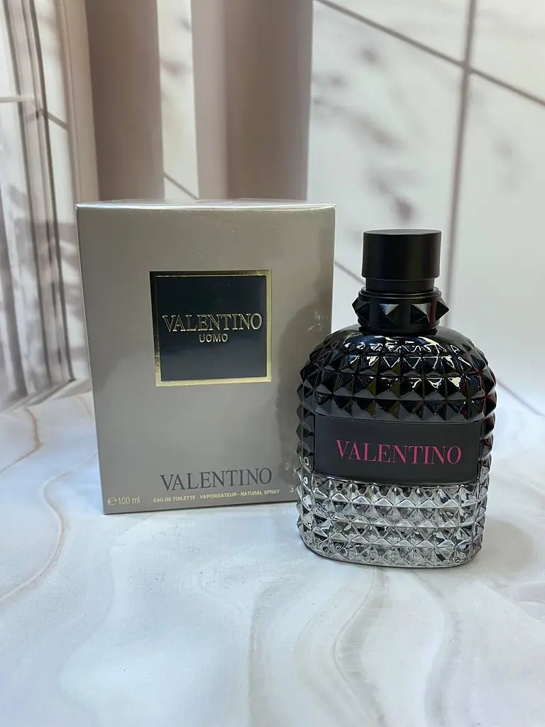 Чоловічі парфуми Valentino Uomo Eau de Toilette 100 мл — елегантний деревно-гурманський аромат із бергамотом, кава, шоколадом - фото 2