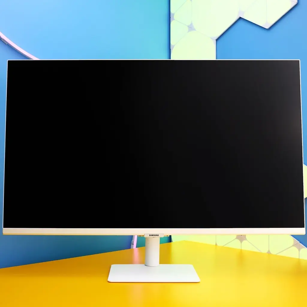 Монітор Samsung 32` Smart M7 M70F (LS32FM703UIXUA/ZXUA) Б/У [176155] - фото 2