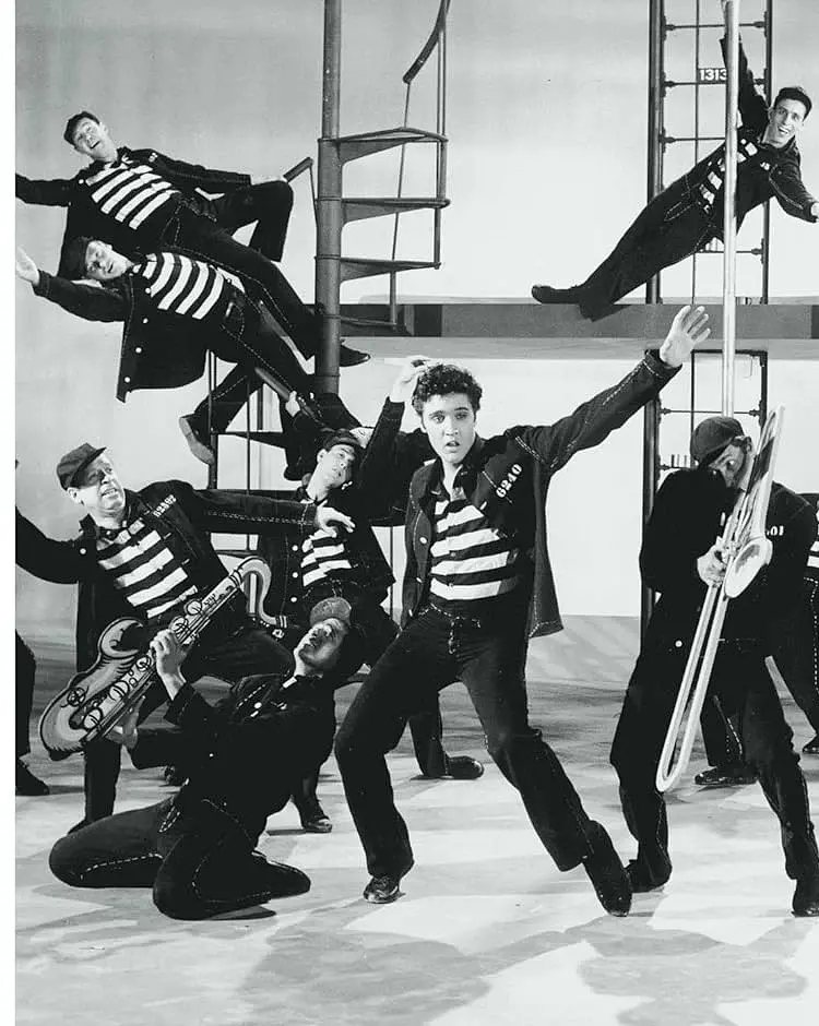 Elvis Presley Treasures. The Story of the King of Rock 'n' Roll Told Through His Personal Momentos - фото 9
