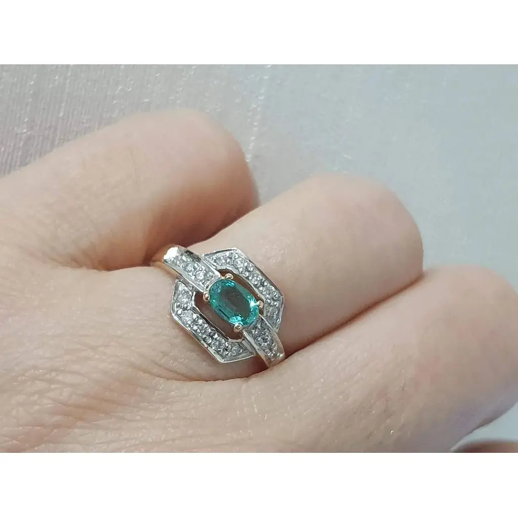 Золоте кільце Центрумикс трейд з діамантами і смарагдом. RE588K 17,5 - фото 2