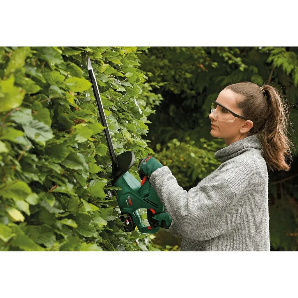 Кущоріз акумуляторний Bosch EasyHedgeCut EasyHedgeCut 18-45 18 В (0.600.849.H02) - фото 6
