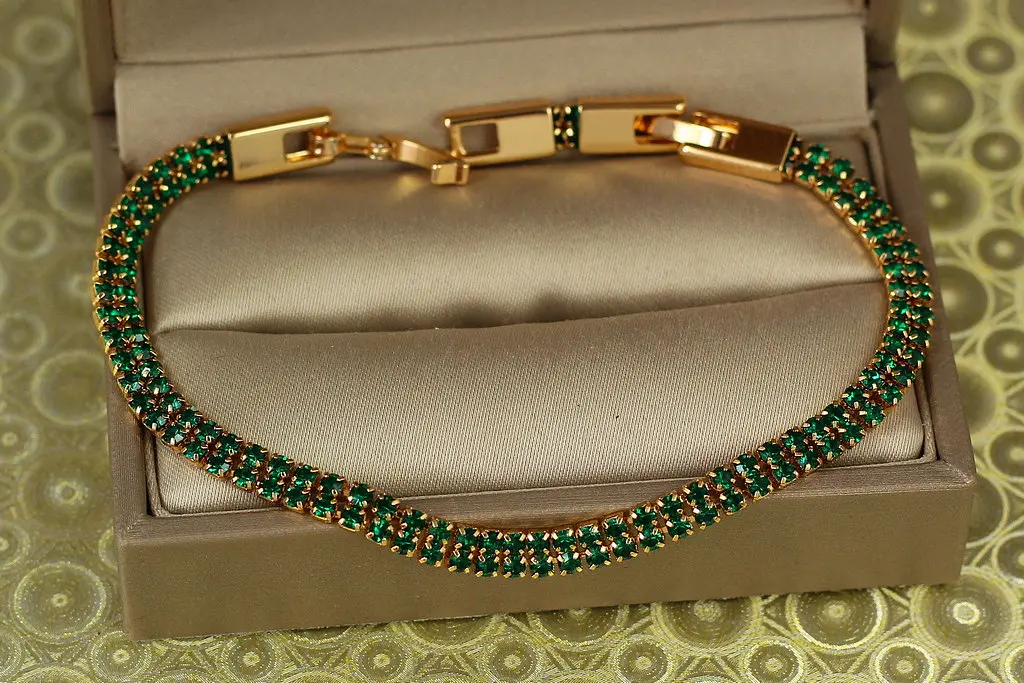 Браслет Xuping Jewelry дві доріжки із зелених фіанітів 19 см 4 мм золотистий