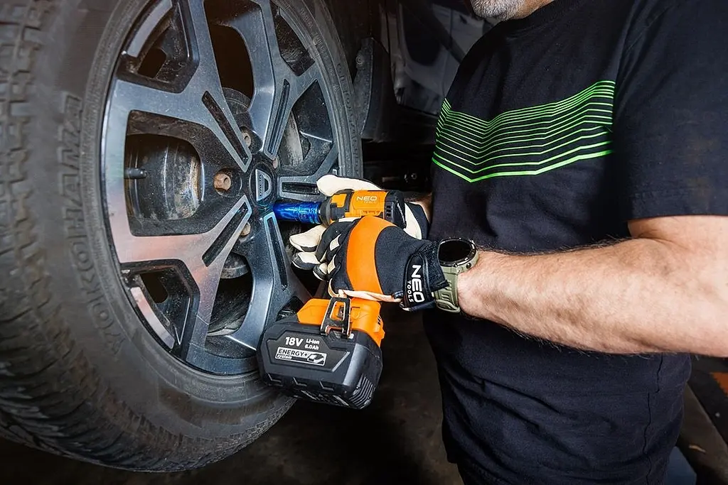 Гайковерт ударний Neo Tools Energy+ 18В безщітковий 2500 об/хв 350 Нм 1/2" 3 швидкості 1.1 кг без АКБ та ЗП - фото 3