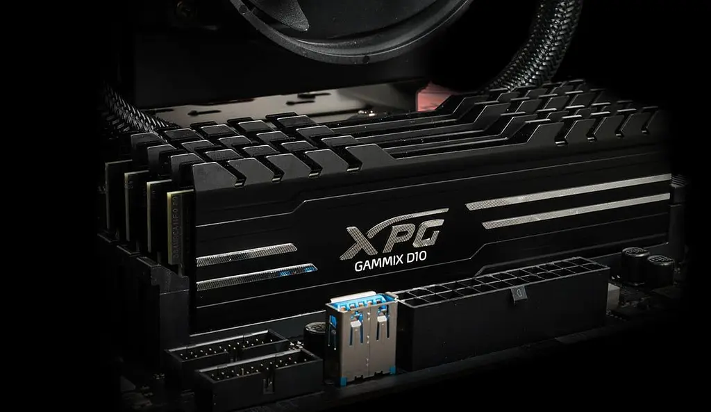 Модуль пам'яті Adata DDR4 16Gb XPG GAMMIX D10 3200MHz (AX4U3200316G16A-SB10) Б/в - фото 3