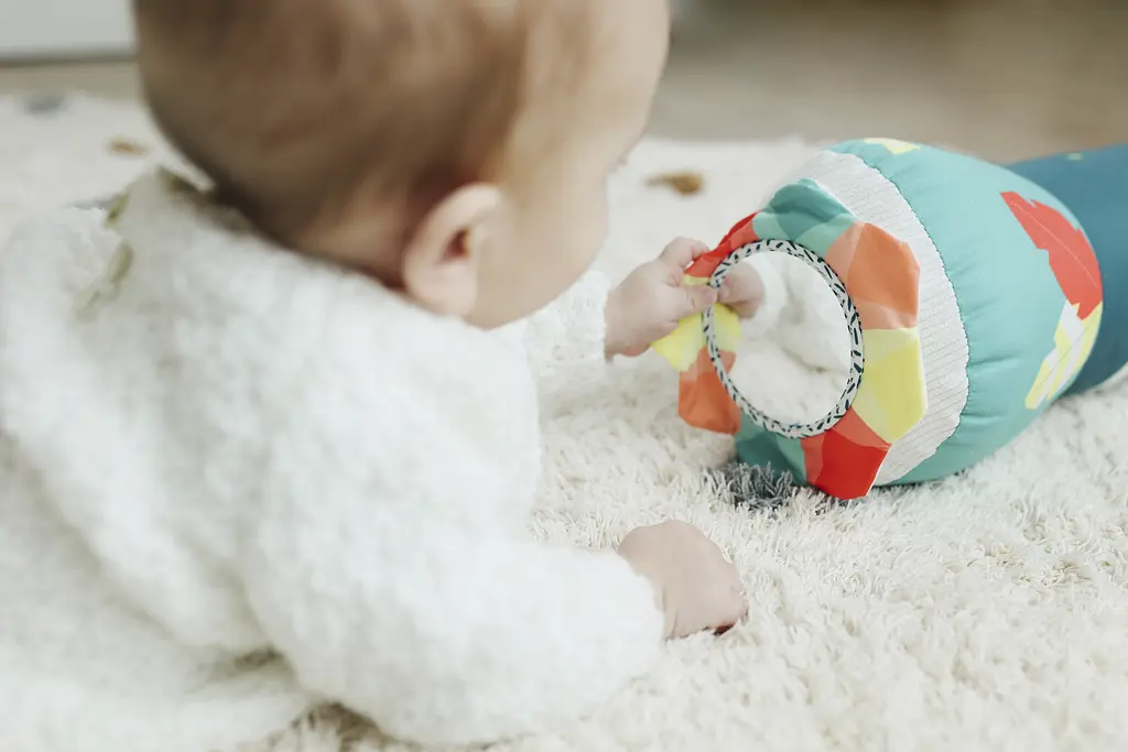 Розвиваючий валик для повзання Miniland Crawling Roller (97331) - фото 9