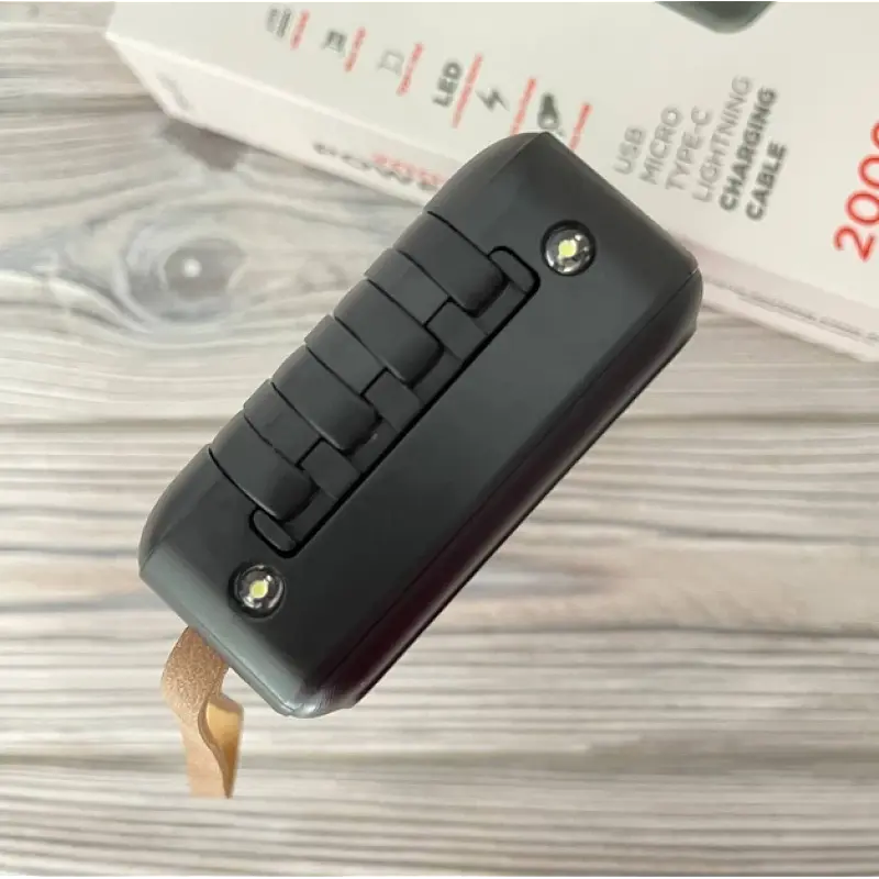 Павербанк з LED-дисплеєм та 4 вбудованими кабелями Micro-USB/Type-C/Lightning/USB TORIMA TRM-1021 20000 мАг Power bank для гаджетів Зовнішній акумулятор з ліхтарем та індикатором заряду Чорний - фото 9
