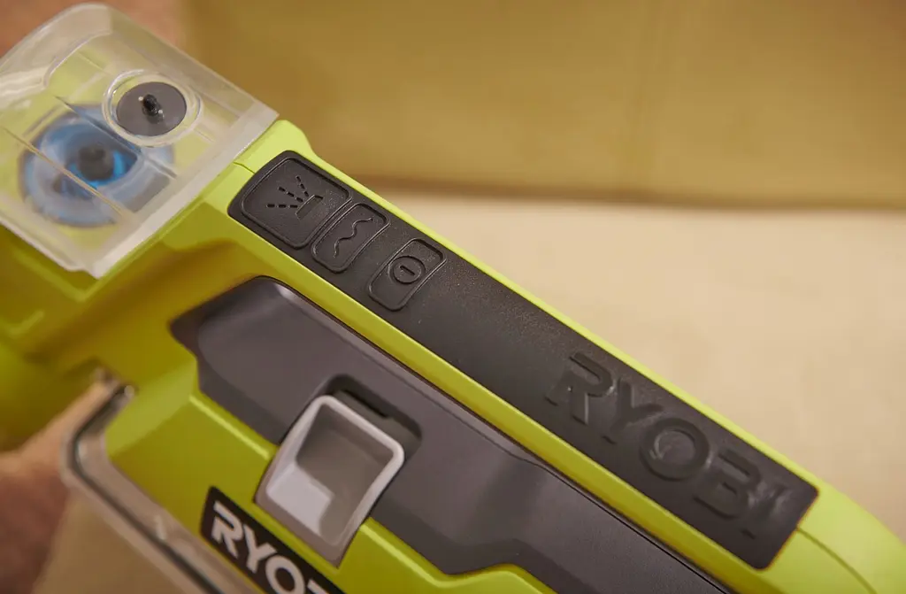 Пилосос акумуляторний миючий Ryobi ONE+ RDC18-0 - фото 3