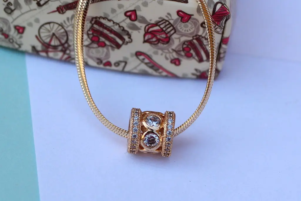 Кулон шарм Xuping Jewelry для тонкого ланцюга або браслета з великими каменями по центру 8 мм золотистий - фото 3
