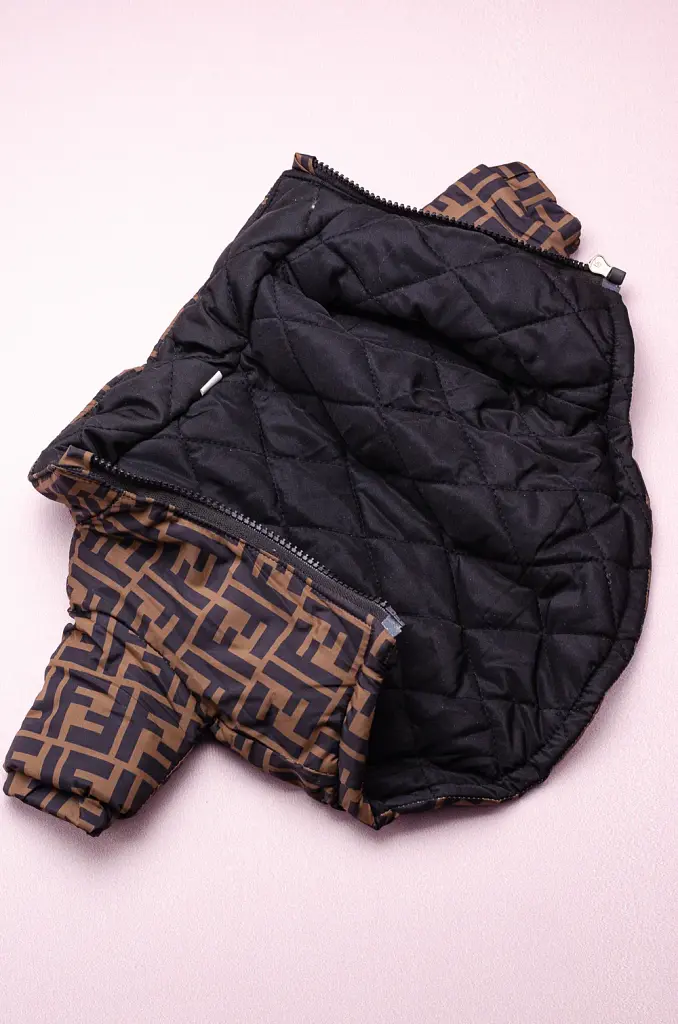 Куртка для собак Fendi з теплою підкладкою на застібці XS - фото 5