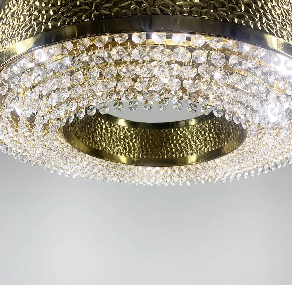 Невероятная дизайнерская люстра в золотом каркасе с хрусталиками Ø 80 см | Ст. D 7300-800 GD Line F - фото 3