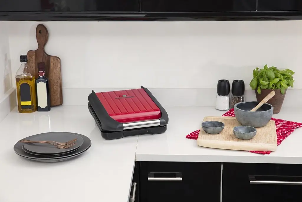 Електрогриль George Foreman 25030-56 Compact Steel Grill 1200 Вт Червоний (25030-56GF) - фото 4