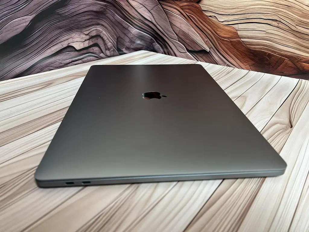 Ноутбук Apple MacBook Pro 16" 2019 i7-9750H/32/512 (C02CJ7EQMD6R) Б/в - фото 5