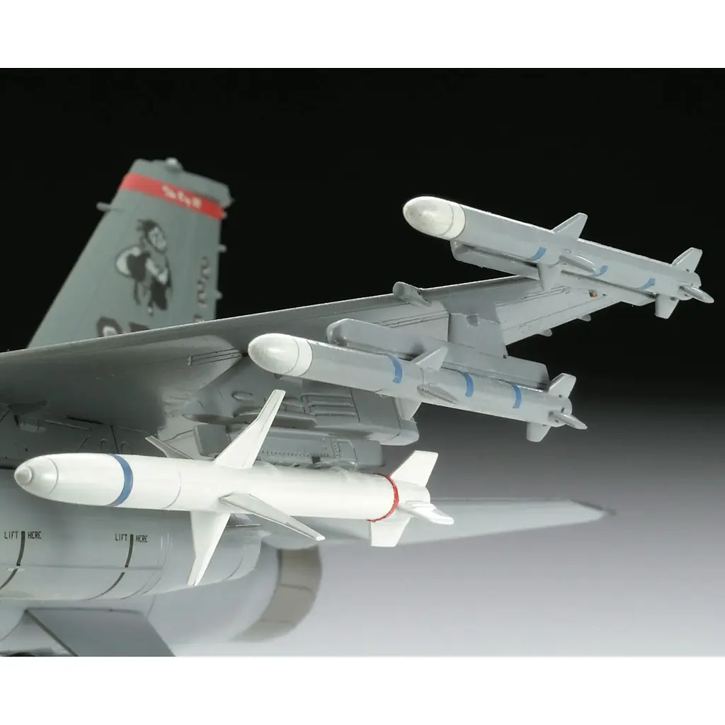 Збірна модель Revell набір до 75-ї річниці US Air Force 3 літаки масштаб 1:72, 250 деталей (RVL-05670) - фото 7