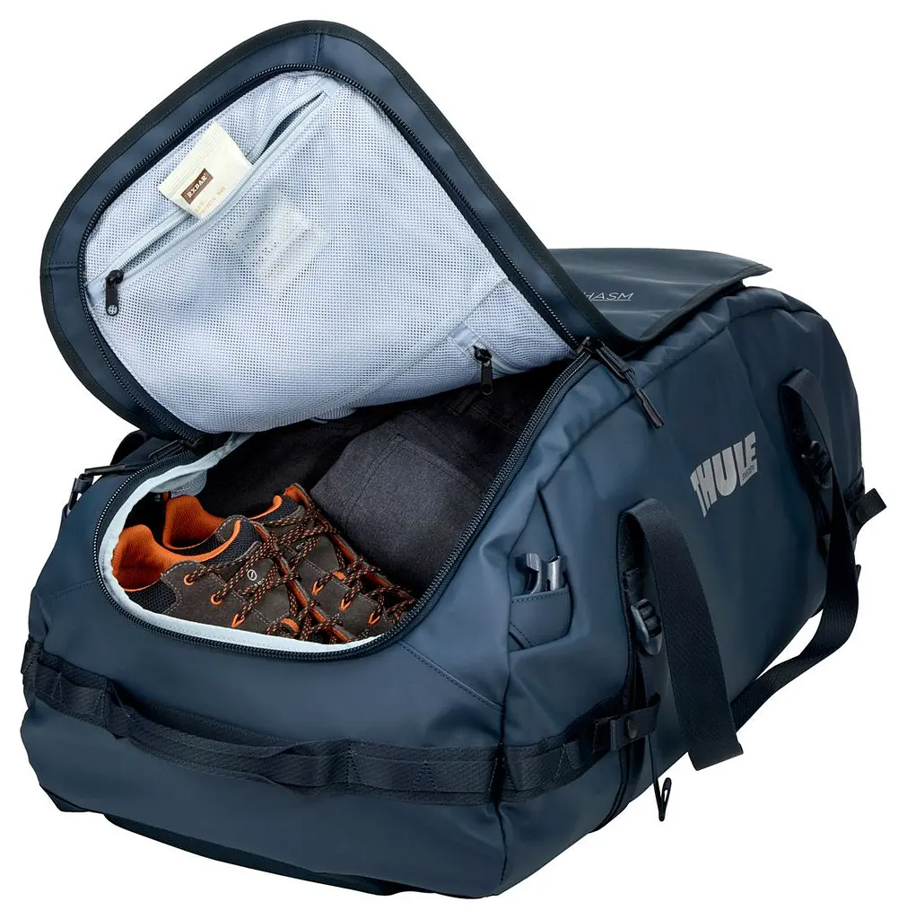 Спортивная сумка Thule Chasm Duffel 90L (Darkest Blue) 3205596 (TH 3205596) - фото 4