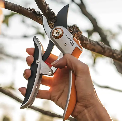 Площинний секатор суцільнометалевий Fiskars Plus P751 (1057172) - фото 4