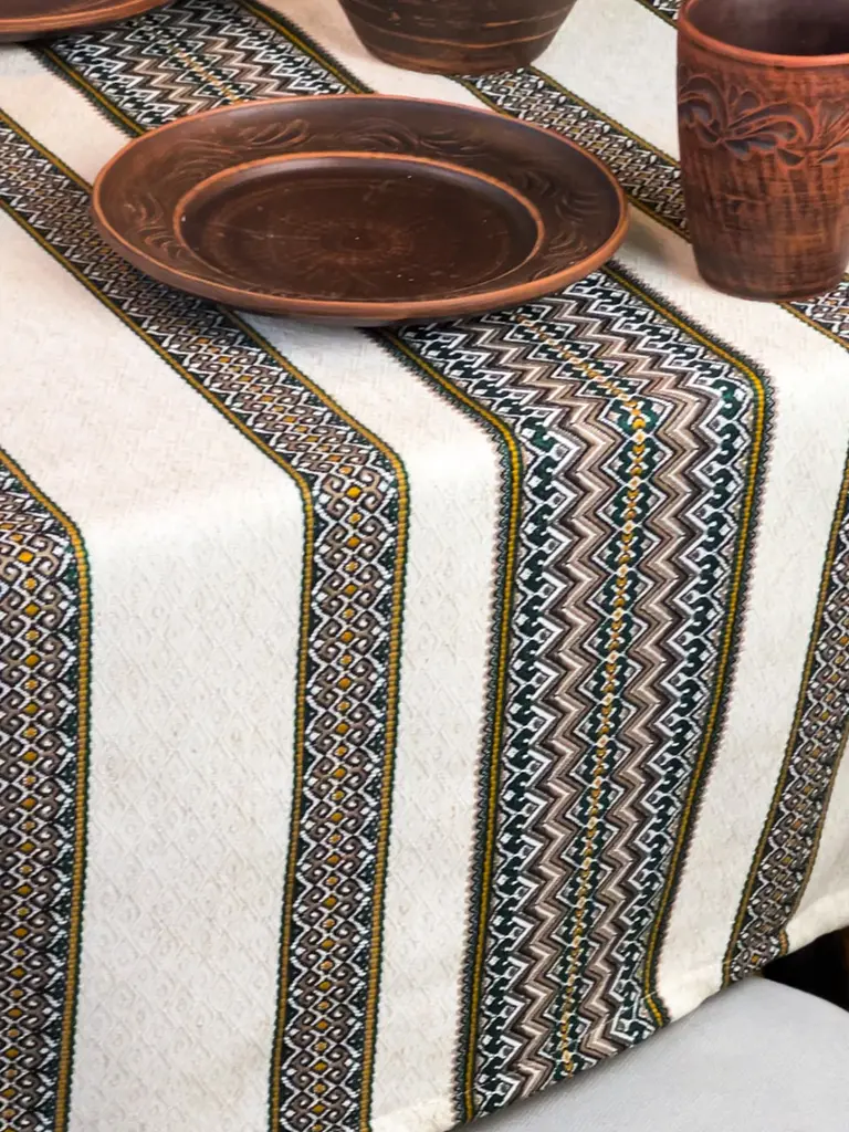 Льняная скатерть рождественскя с украинским орнаментом "Рандеву" - 280х150 см - фото 4