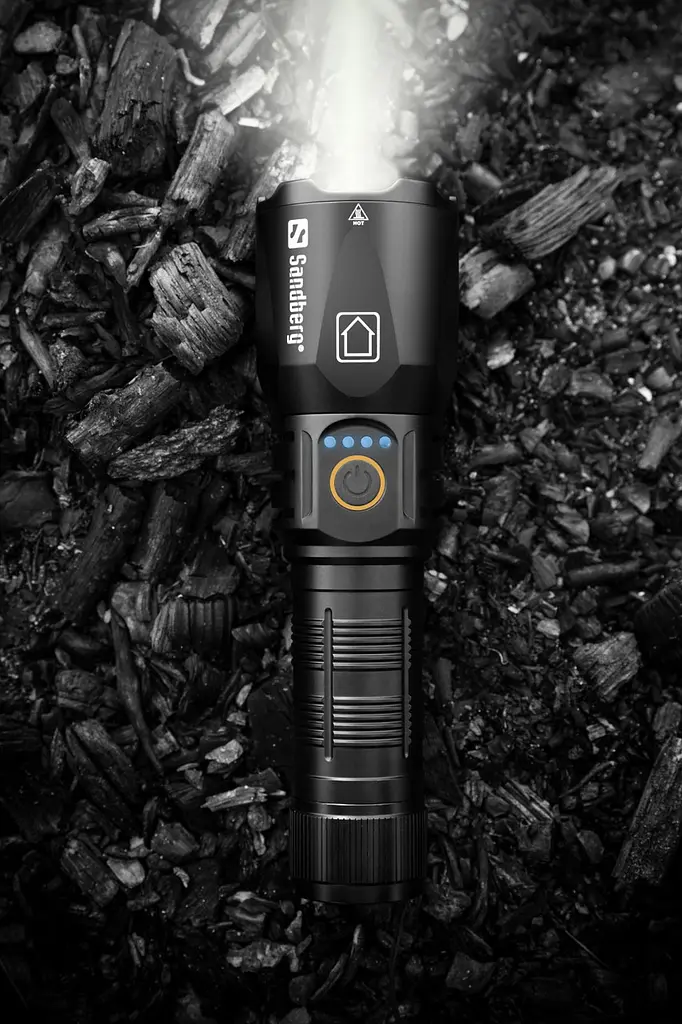 Ліхтарик-повербанк Sandberg Survivor Torch Powerbank 5000 mAh XHP160LED USB-C 18w - фото 10