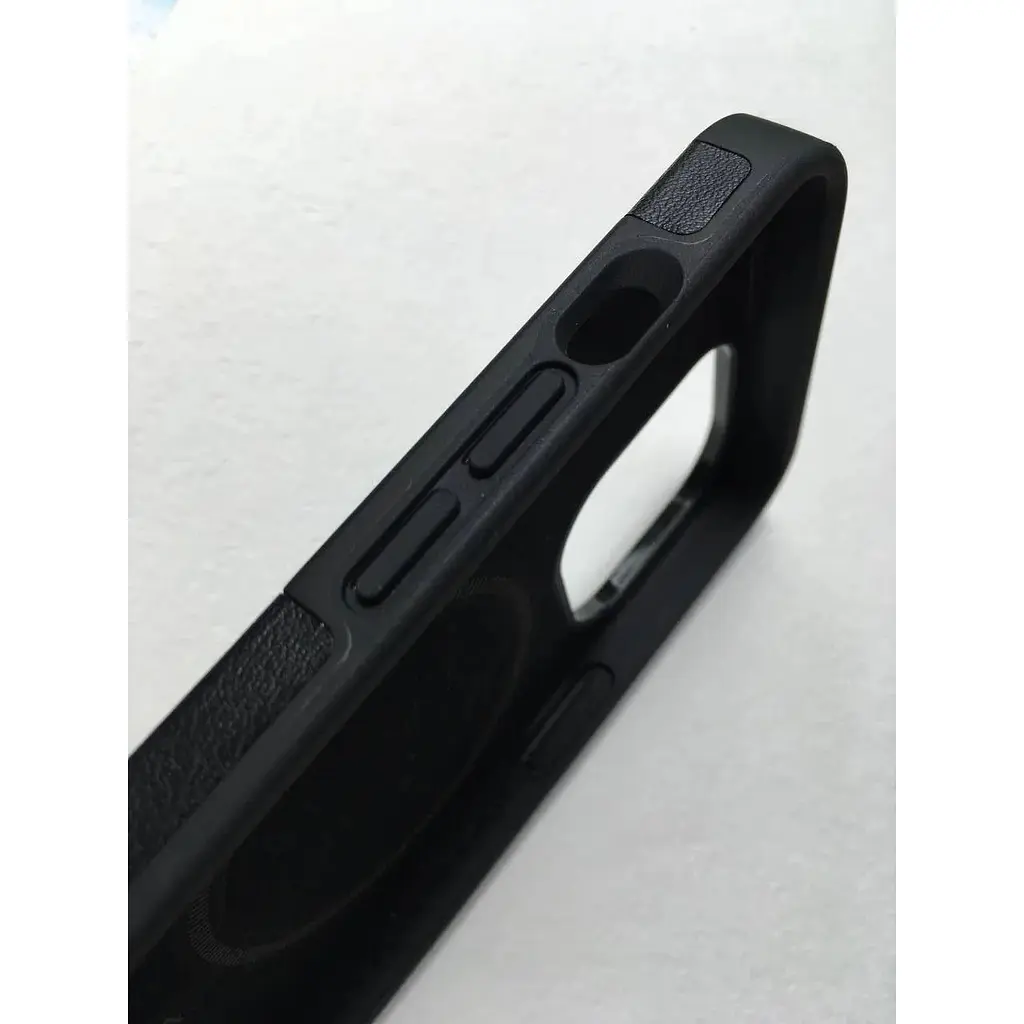 Противоударный чехол Gear4 Brooklyn MagSafe для iPhone 13 Pro (6.1") Black 702008228 - фото 10