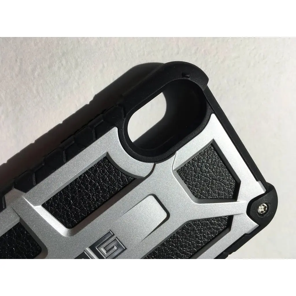 Оригинальный противоударный чехол UAG Monarch для iPhone XS / X Platinum IPHX-M-PL - фото 9