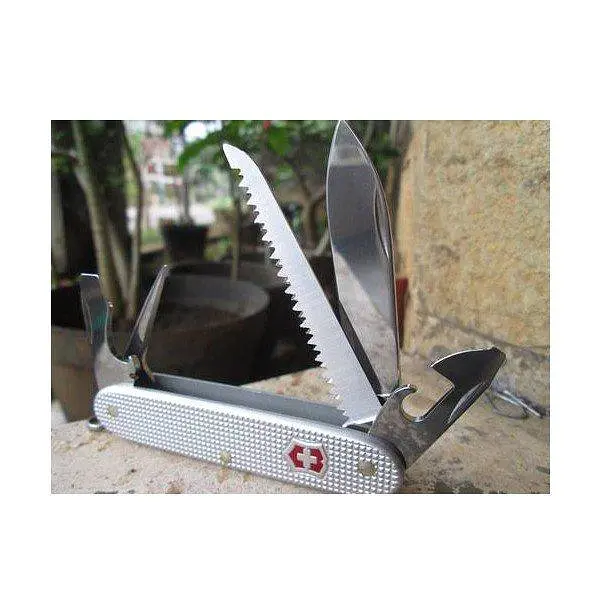 Ніж Victorinox Farmer 93мм,9функ,ріфл.срібл - фото 5