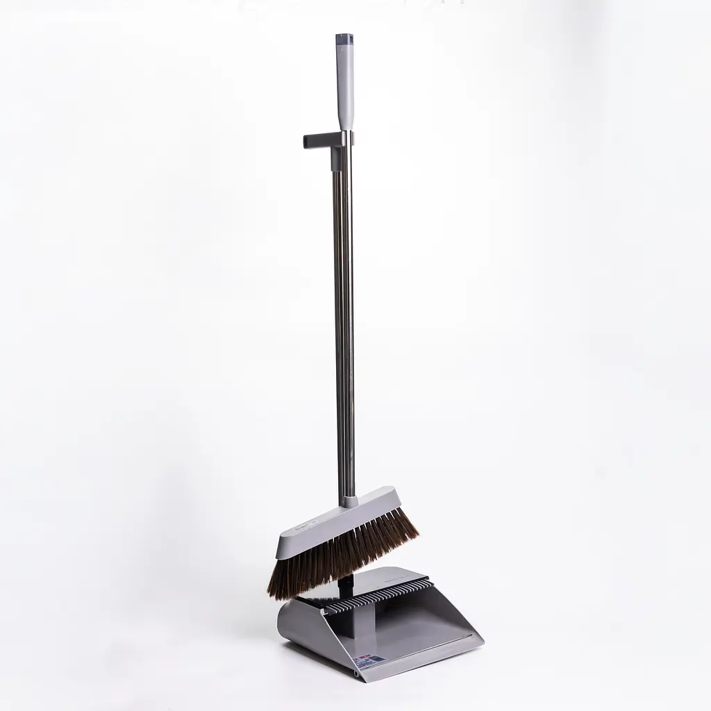 Комплект для прибирання віник з совком, сірий Yiwu HP-35015-10G - фото 3