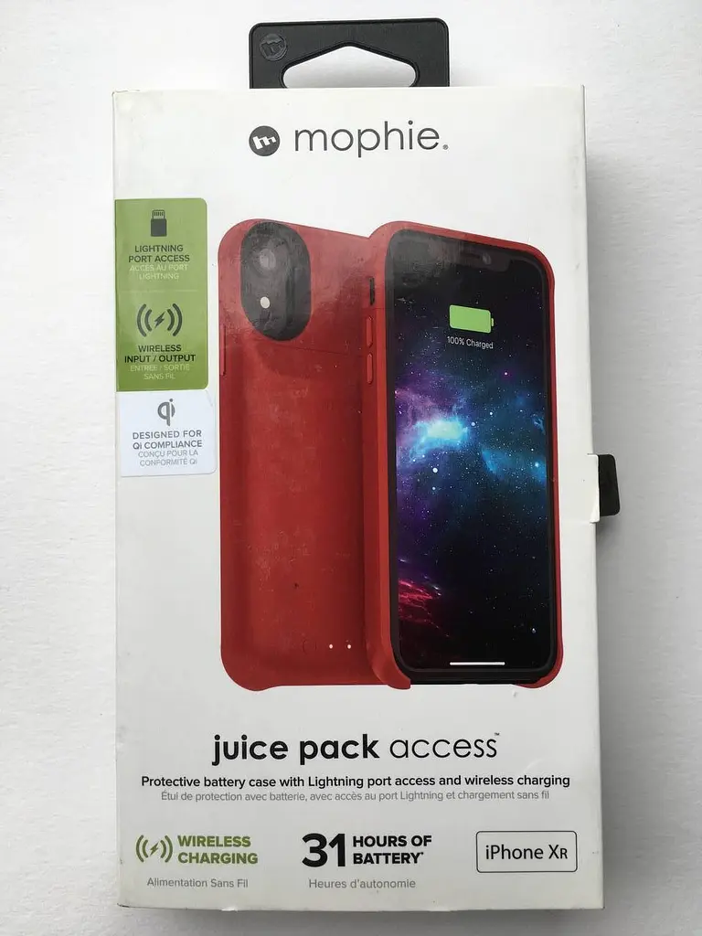 Чохол-акумулятор із бездротовою зарядкою Mophie Juice Pack Access Power Bank 2000 mAh для iPhone XR Red - фото 3