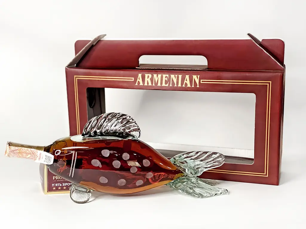 Коньяк Proshyan Риба 5 зірок 40% 0.5 л у подарунковій коробці - фото 2
