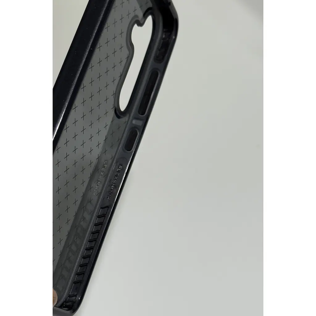 Оригинальный противоударный силиконовый чехол Tech21 Evo Check для Samsung Galaxy S24 Plus/S25 Plus (6.7") Black - фото 11