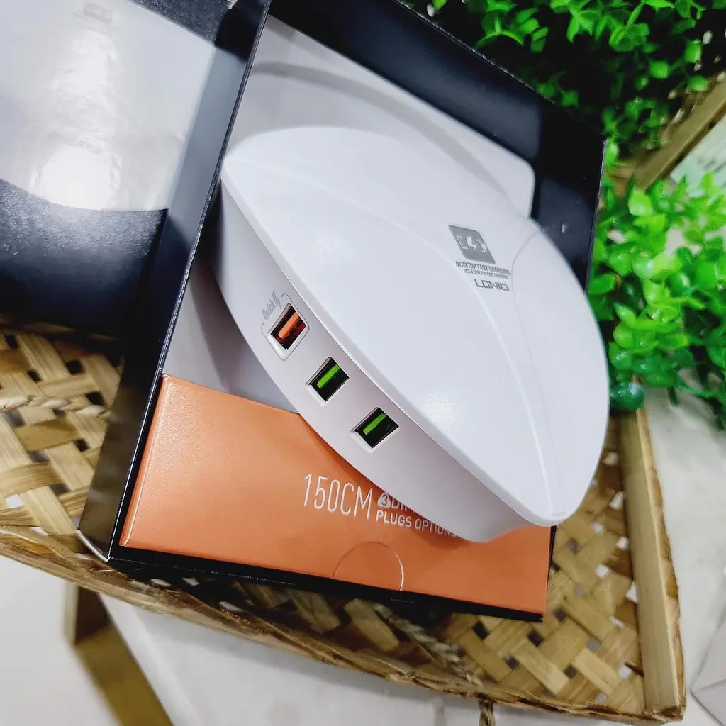 Зарядний пристрій - адаптер живлення 6 портів - Ldnio A6801 6 x USB 40W QC 3.0 150см - фото 2