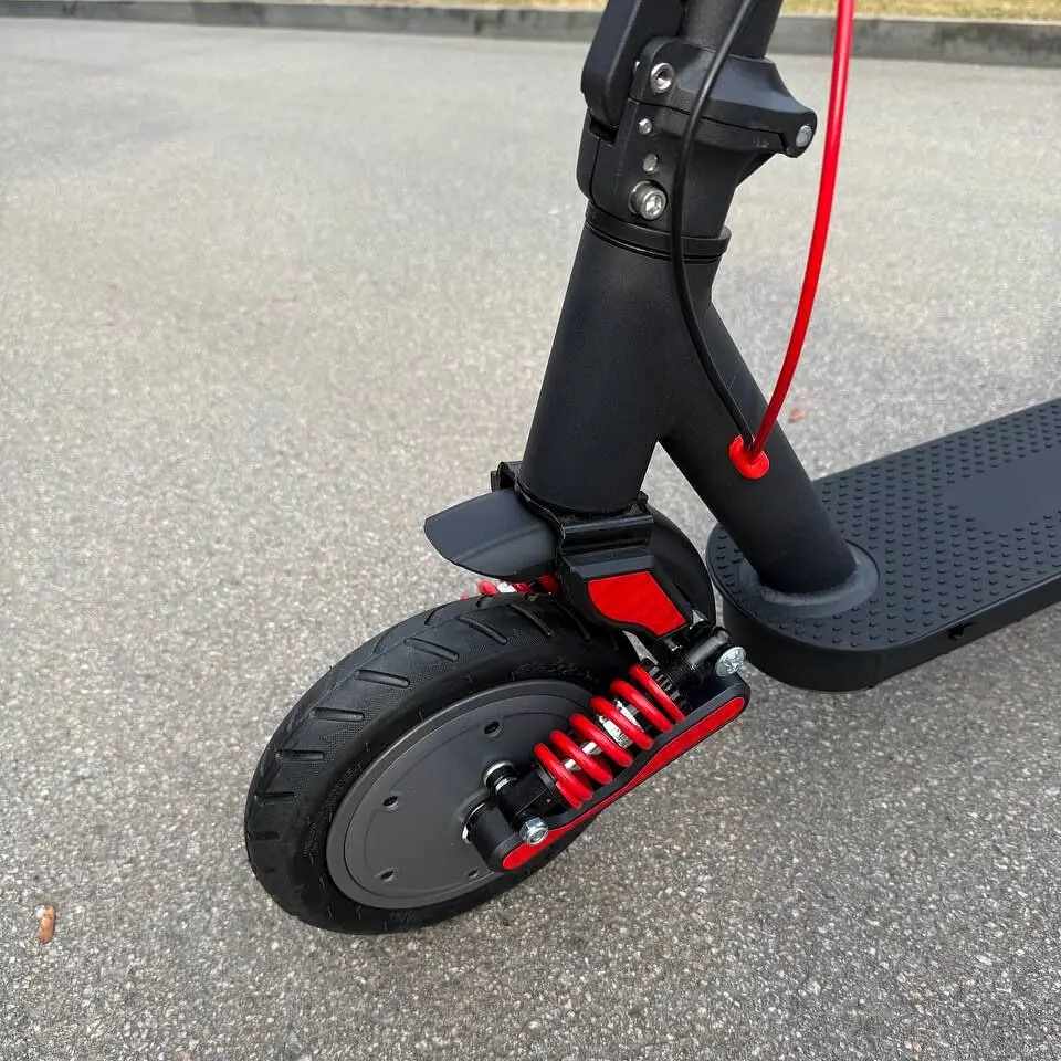 Электросамокат GIANT U9 Ultra 13Ah 500W с алюминиевой рамой и амортизацией (2025) - фото 8