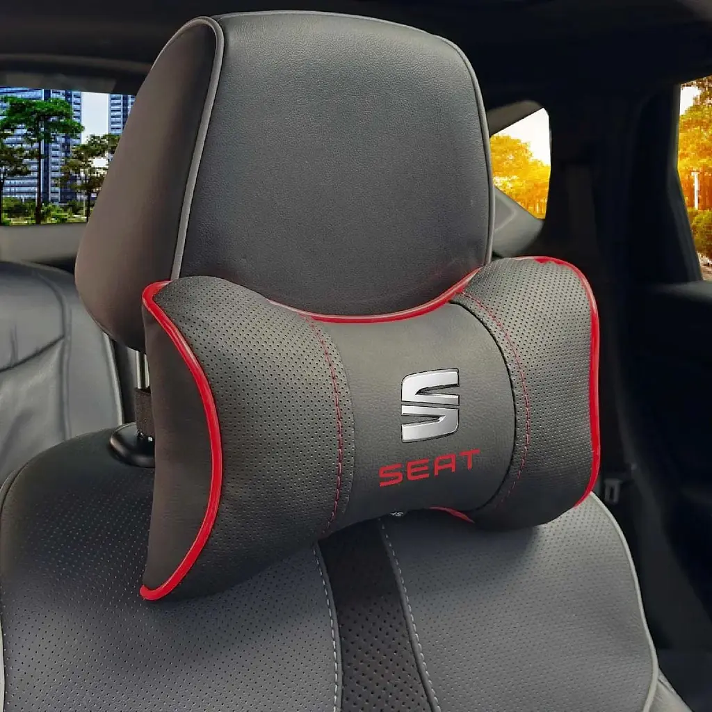 Подушка на підголівник з логотипом Seat Екошкіра 3D Кольоровий лого Чорна-Червоний кант 1 шт