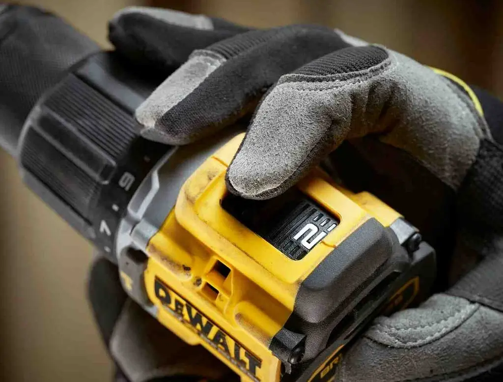 Дриль-шуруповерт DeWalt акумуляторний безщітковий ударний з АКБ та ЗП DCD799D2T - фото 7